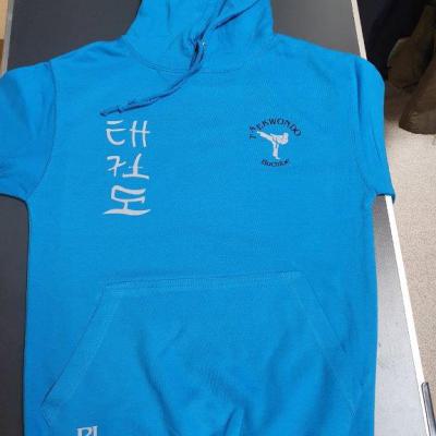 Flock auf Hoodie vorne