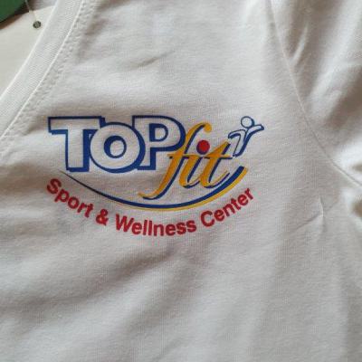 Logo Druck auf T-Shirt